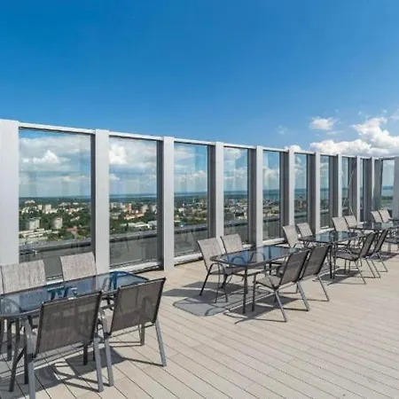 Appartamento Hanza Tower Gold - 24 Sauna & Jacuzzi & Pool